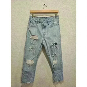 Vintage Levi's. Lightwash 501 Waist:15 "Rise: 11 "Inseam: 25 "Outseam: 37"Cuf